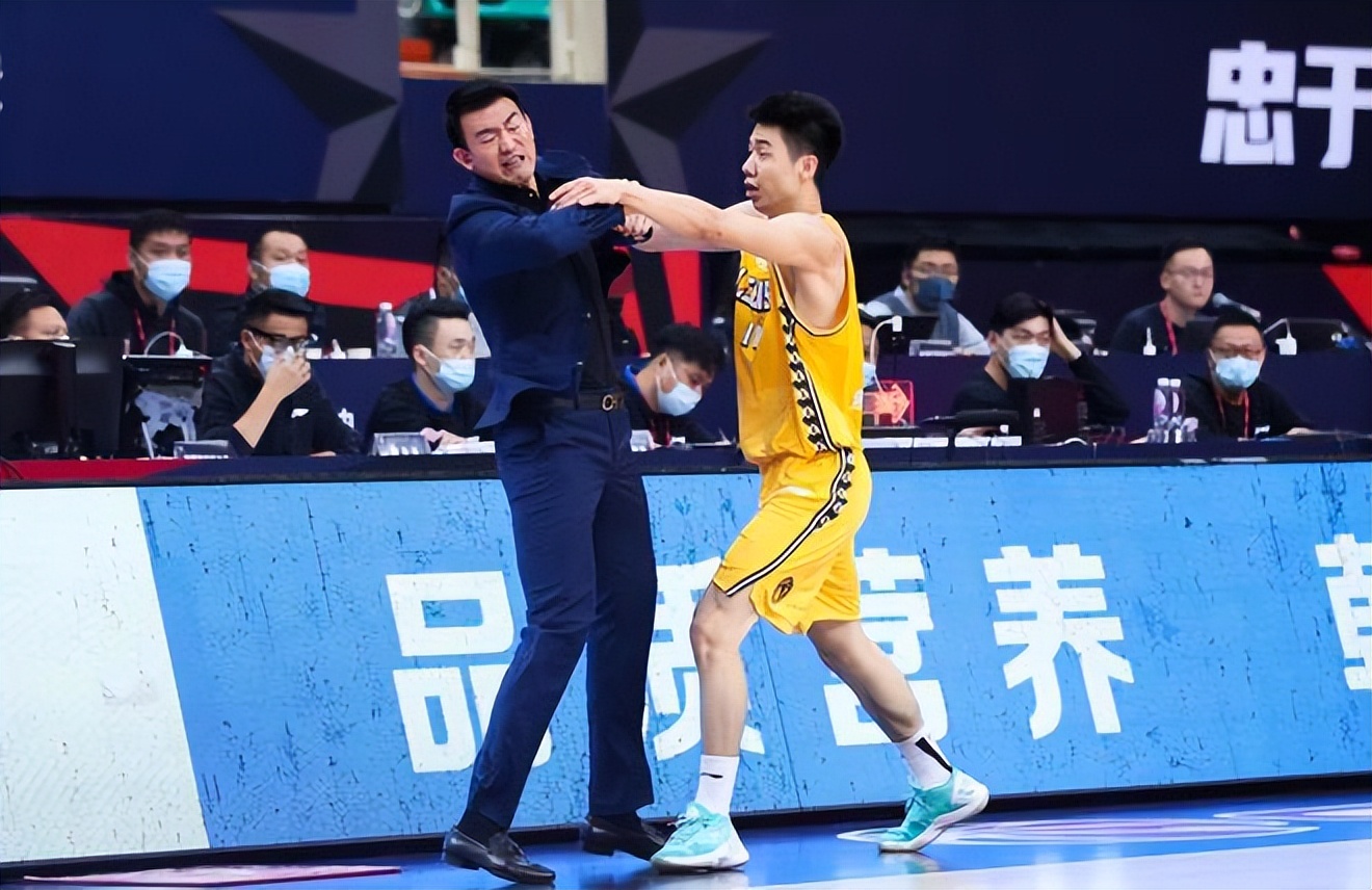 包含加时末段广厦男篮调整名单以备全明星赛，手感冰凉环节打磨，话题不断，数据趋势出现新变化的词条