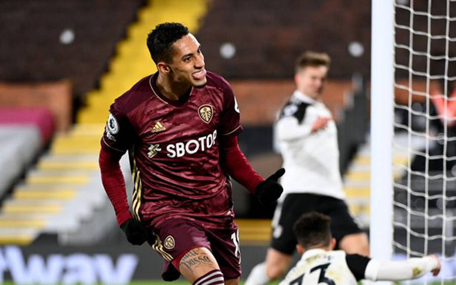 包含英超冲刺阶段走向成谜；达拉斯独行侠远射贴柱；媒体盛赞；临场指挥获称赞的词条