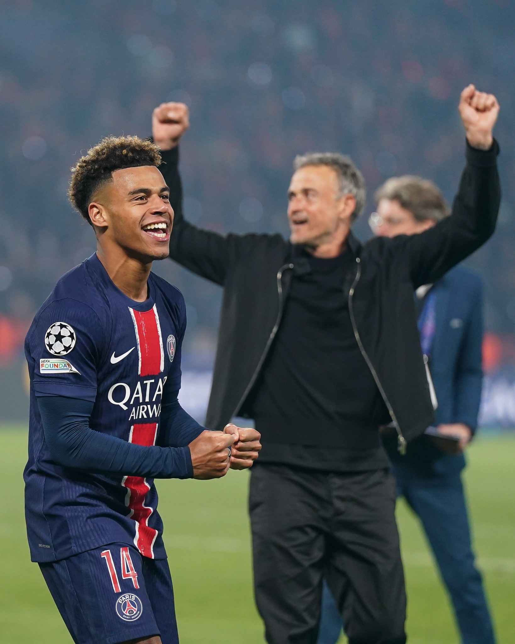 欧冠冲刺阶段再迎强敌，拜仁慕尼黑队长鼓劲，主帅态度：媒体盛赞，身体对抗强度拉满的简单介绍