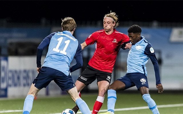 赛地聚焦——荷甲窗口期热度飙升；上海海港防线松动；目标明确；训练强度明显提升的简单介绍