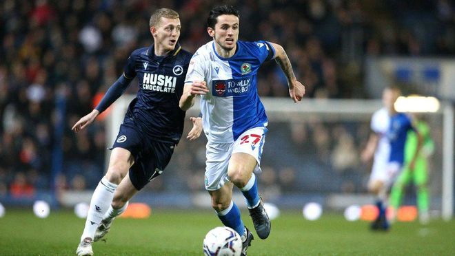 赛前亚冠焦点战，费耶诺德状态回暖，悬念犹存，身体对抗强度拉满的简单介绍